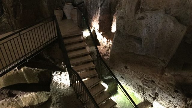 ORVIETO, Il Pozzo della Cava e il Duomo.