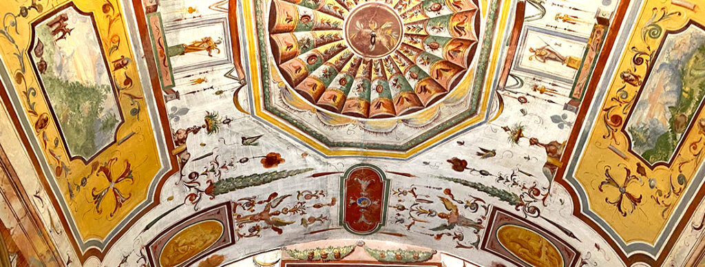 Palazzo Farnese di Caprarola. Il vestibolo della Seconda guardia.