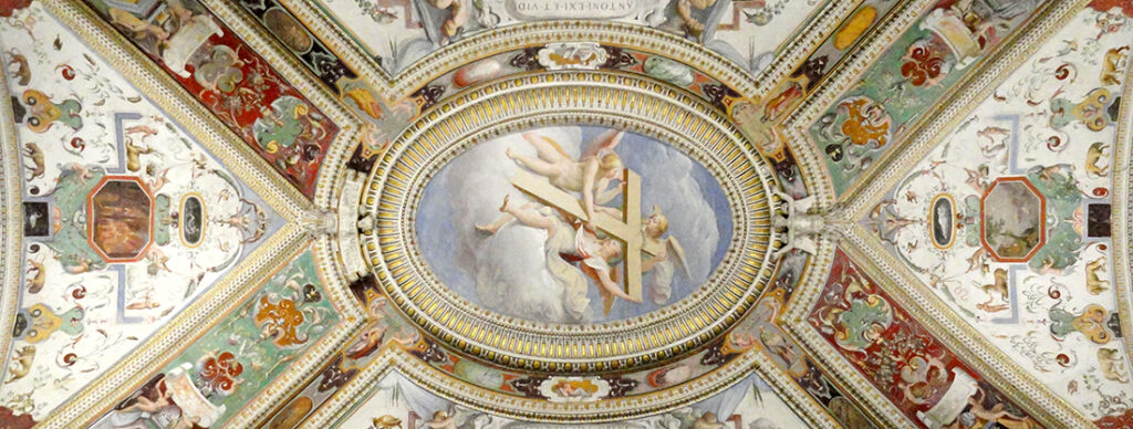 Palazzo Farnese di Caprarola. La Stanza della penitenza. La volta con la Croce di Cristo sorretta da angeli.
