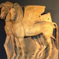 Tarquinia. La lastra di terracotta dei Cavalli alati.