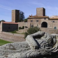 Tuscania. Palazzo baronale. 
