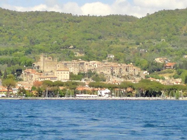 Itinerario – tra il Medioevo, il lago di Bolsena e i Giardini manieristi di Villa Lante, in 2 giorni.