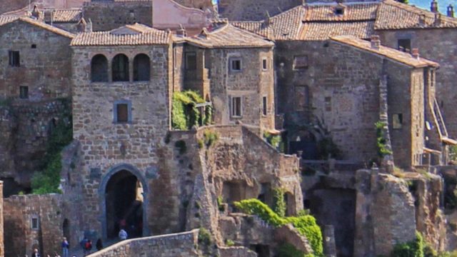 Civita di Bagnoregio – Come arrivare, dove parcheggiare, i costi. (Aggiornati nel 2020).