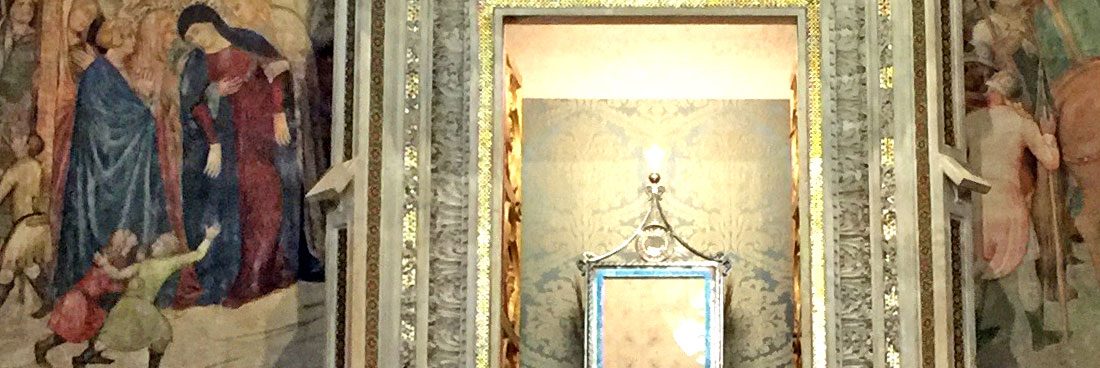 Il Corporale di Bolsena o Sacro Lino macchiato del sangue eucaristico è una delle reliquie più importanti relativi al Sangue di Cristo