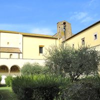 Tuscania. Il chiostro del Museo Etrusco.