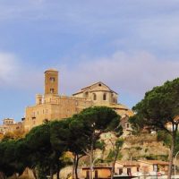 Sutri. Il borgo.
