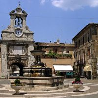 Sutri. Il borgo. 